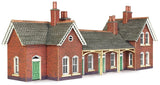PN137 - Metcalfe Models -  Country Station - N Scale
