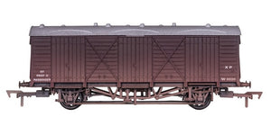 4F-014-050 - Dapol Fruit D Van BR Maroon W2030 Weathered