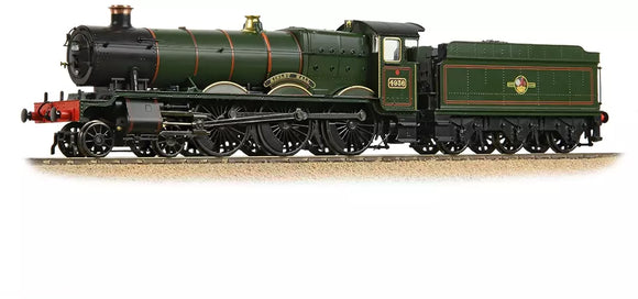 32-008 GWR 49xx Hall 4936 Kinlett Hall BR lined Green Late Crest (Preserved)