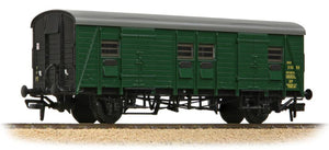 39-527A SR PMV Parcels & Miscellaneous Van BR Green