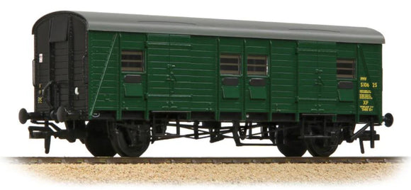 39-527B SR PMV Parcels & Miscellaneous Van BR Green