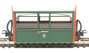 Peco GR-561 Ffestiniog 4 Wheel Bug Box Coach 'Zoo Car', Early Preservation Livery