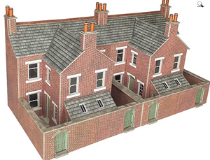 METCALFE - PO304 00/HO SCALE LOW RELIEF TERRACED HOUSE BACKS – BRICK