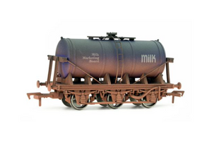 Dapol -  4F-031-006 - 6 Wheel Milk Tank MWB Weathered