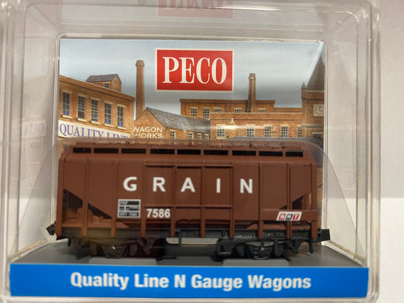 NR-66 15ft Grain Wagon, Brown