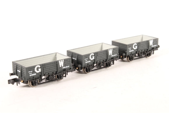 377-490 Triple Pack China Clay Wagons GWR Grey (Without Hoods)