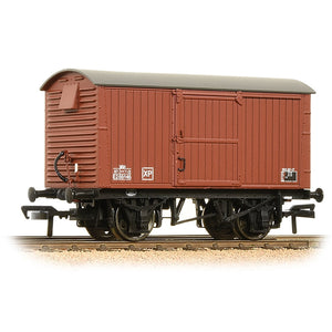 38-381A LNER 12 Ton Ventilated Van Corrugated Ends BR Bauxite (Late)